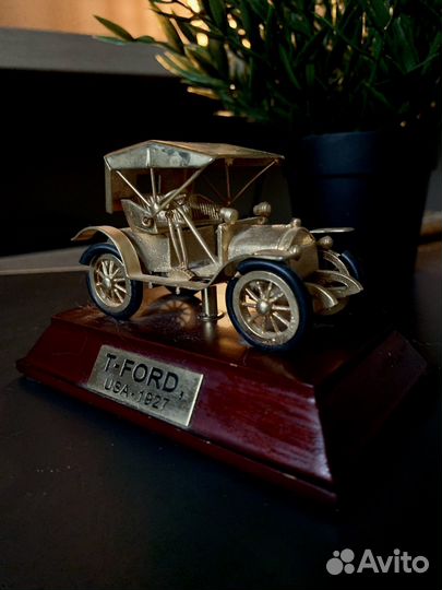 Модель машины