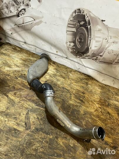 Патрубок интеркулера Шкода Октавия A4 Тур