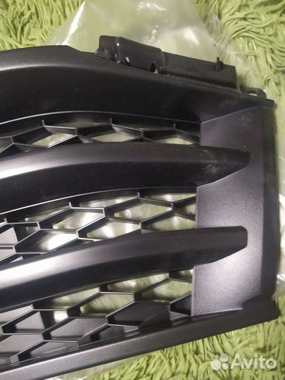 Решетка радиатора х Рэй, молдинг