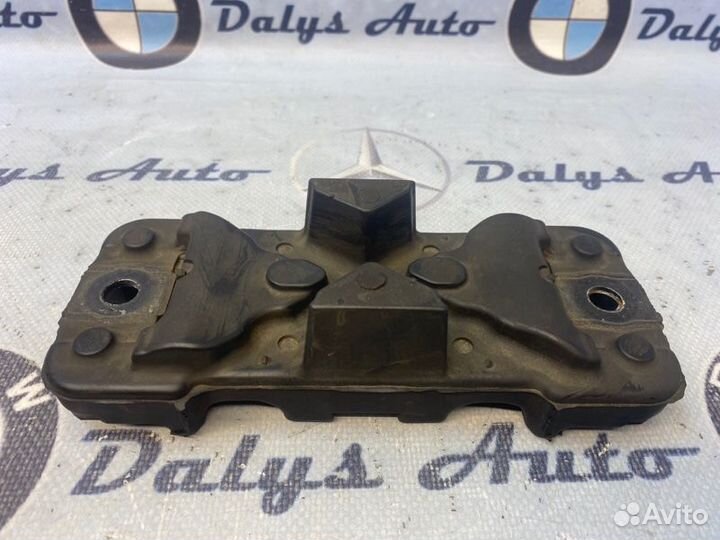 Подушка АКПП Bmw 530I Е60 LCI N52B30 2007