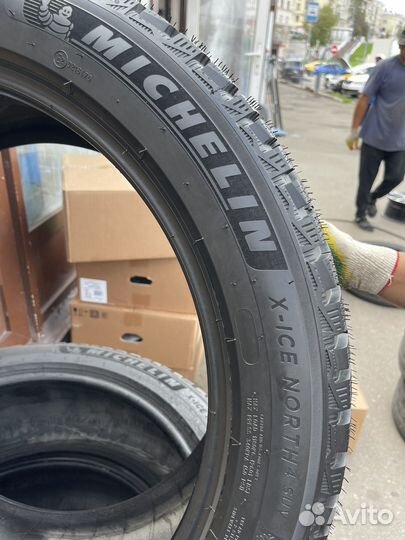 Michelin X-Ice North 4 SUV 285/45 R22