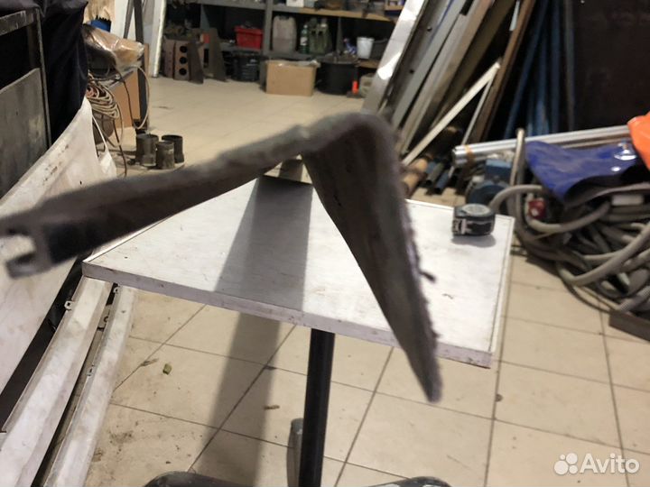 Профиль окантовочный для фургона