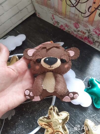 Мобиль из фетра на кроватку