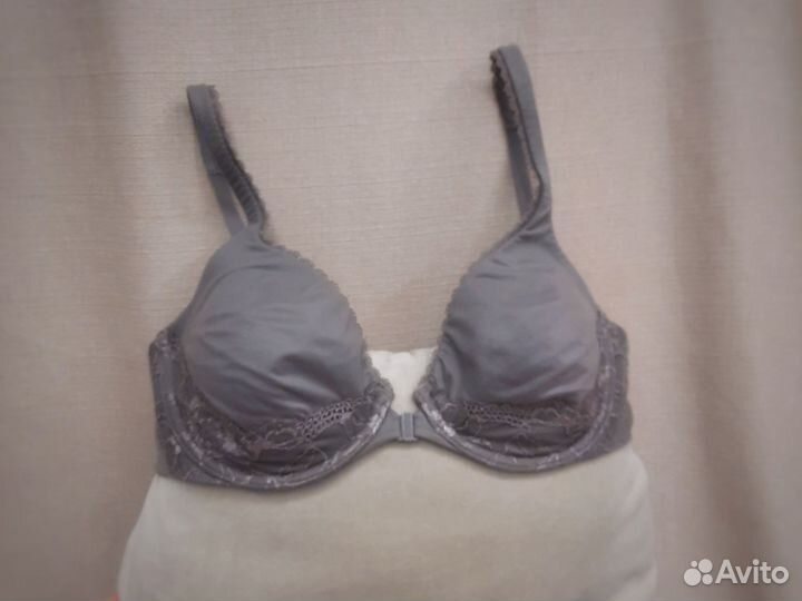 Бежевый мягкий бюстгальтер Victoria's Secret 34B