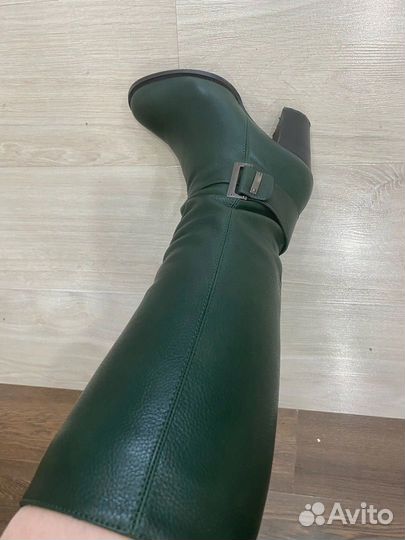 Продам осенние кожаные сапоги