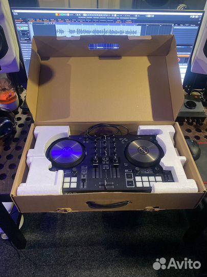 Dj контроллер traktor s2 mk3