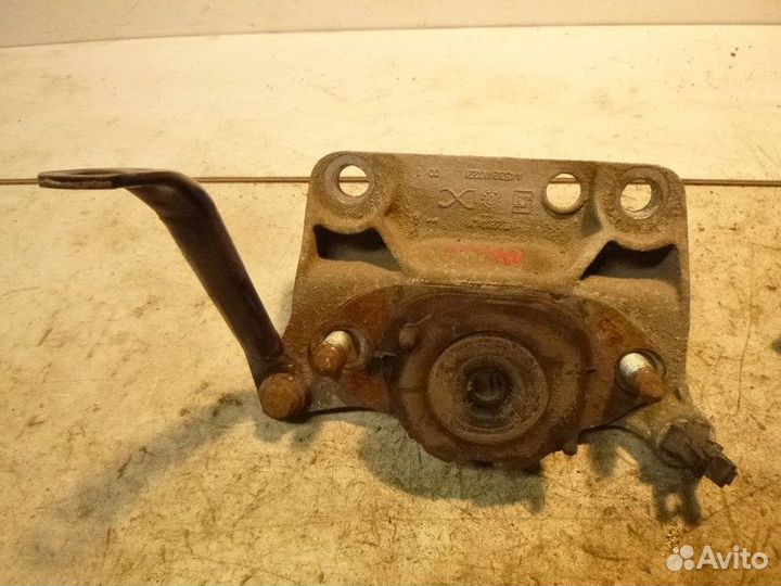 Кронштейн двигателя левый SMART fortwo fortwo/city