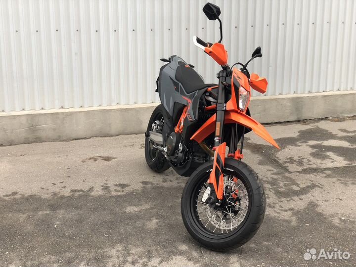 KTM 690 SMC R новый в наличии