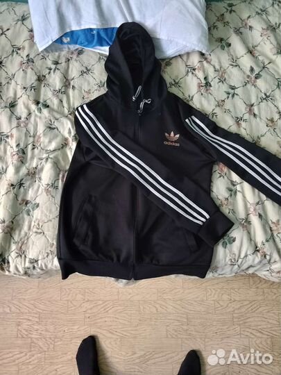 Спортивная кофта adidas мужская