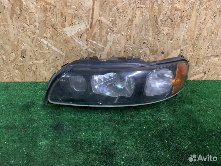 Вольво S60 XC70 фара ксенон америка 30655954