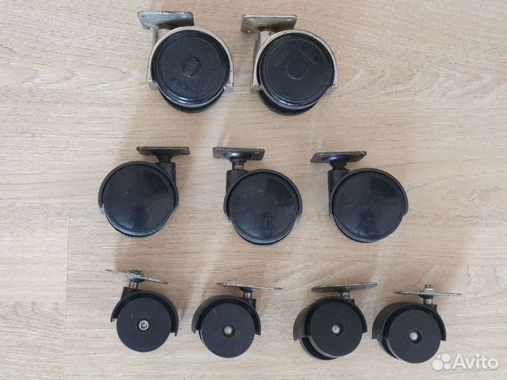 Колёсики/металлические уголки для мебели