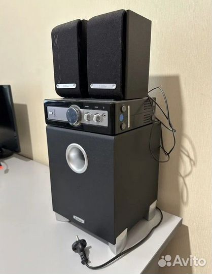 Трифоник edifier X3