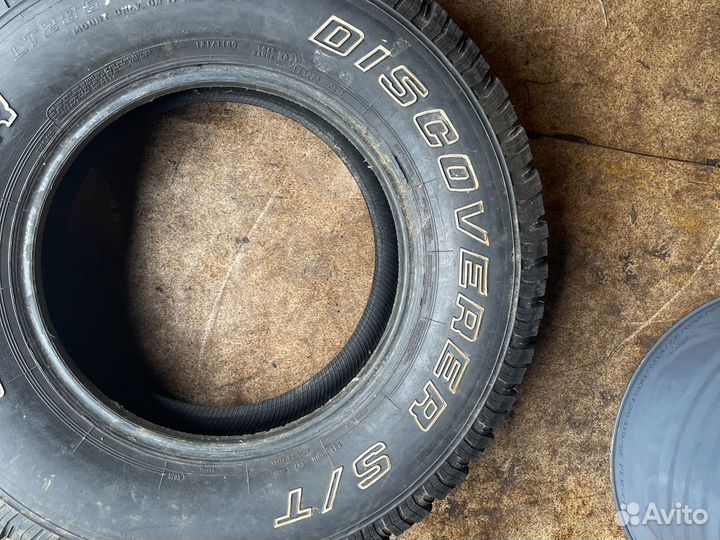 Cooper Discoverer S/T 285/70 R17 118Q