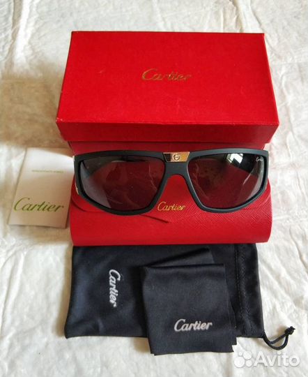 Брендовые солнцезащитные очки