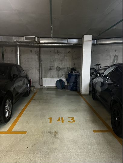 Машиноместо, 18 м²