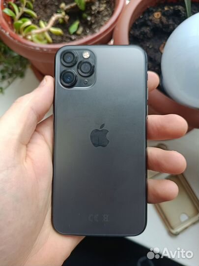iPhone 11 Pro, 64 ГБ