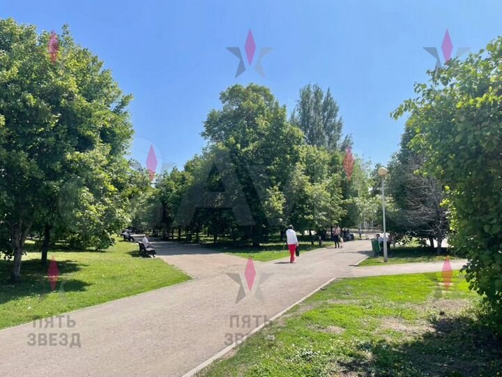 1 линия в центре 440 кв.м