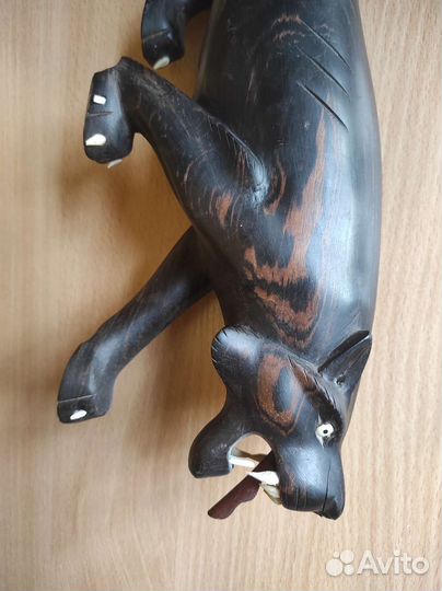 Африканская статуэтка