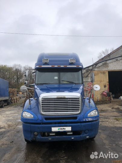 Freightliner Columbia, 2002