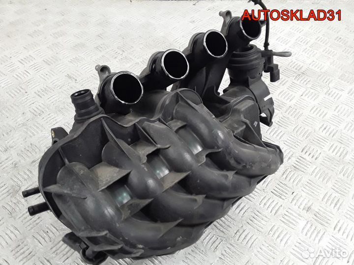 Коллектор впускной VW Passat B6 2.0 BLR 06F133210K