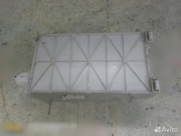 Блок электронный Toyota RAV 4 2000-2005