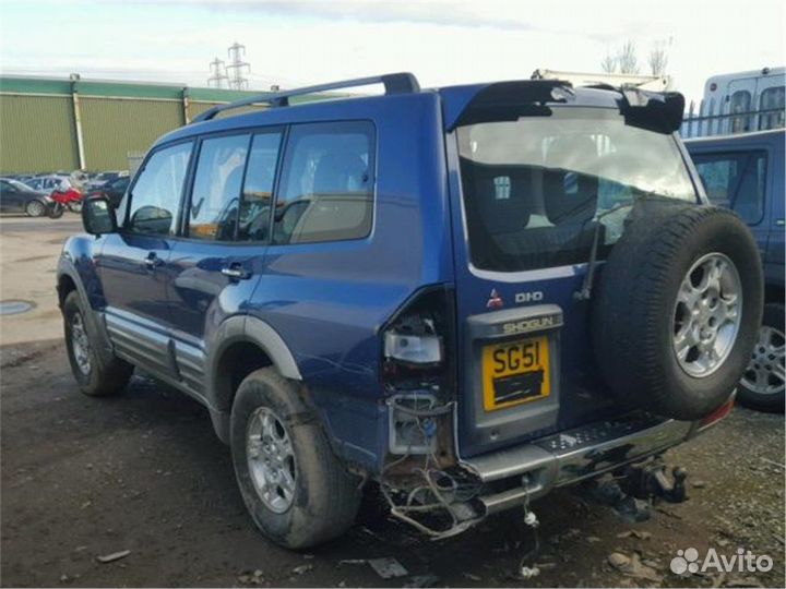 Разбор на запчасти Mitsubishi Pajero / Montero