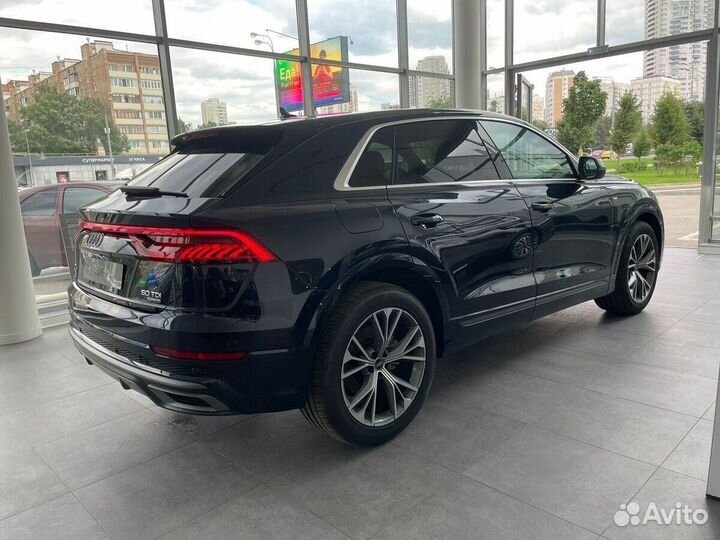 Audi Q8 3.0 AT, 2023