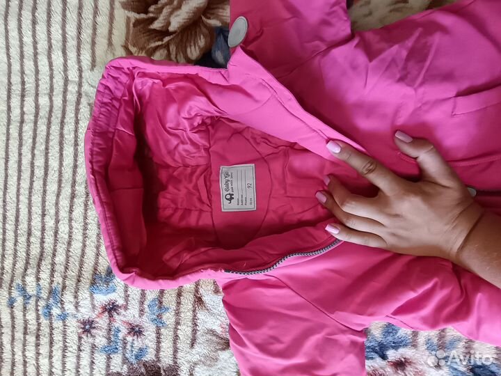 Куртки на девочку
