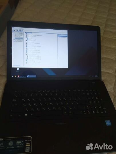 Ноутбук Asus 17