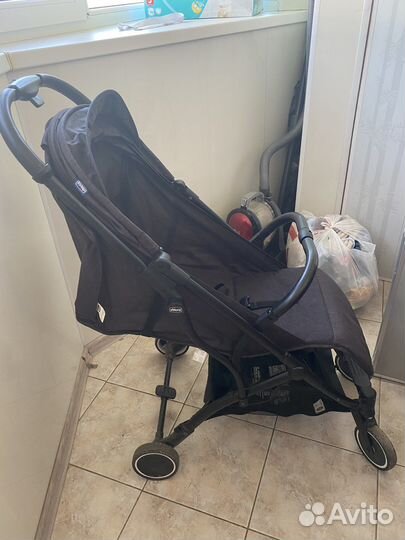 Прогулочная коляска chicco