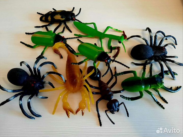 Детские игрушки, жуки,собачки, звери