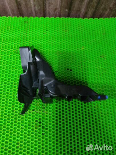 Воздуховод Toyota Camry V55 2AR-FE 2017