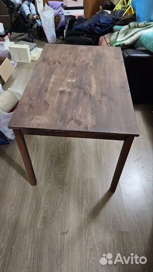 Кухонный стол