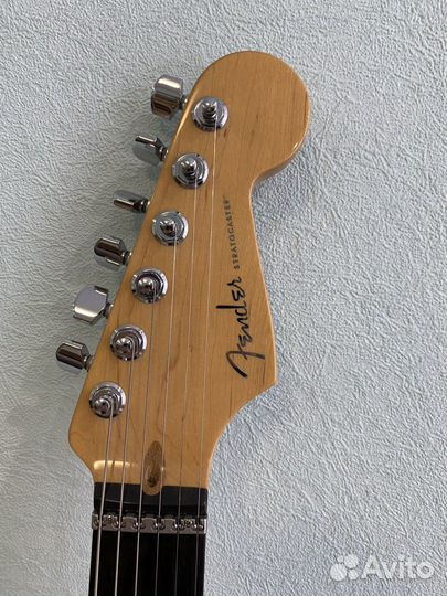 Электрогитара Fender Deluxe Stratocaster