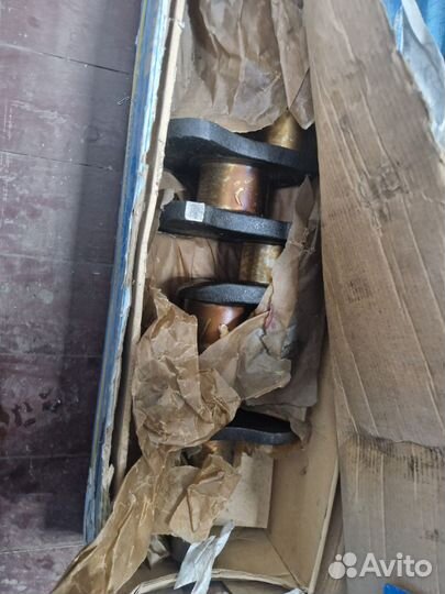 Коленчатый вал 406,417,409