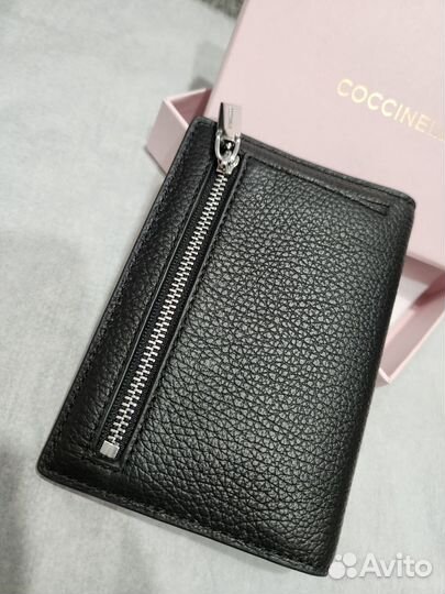 Обложка для паспорта Coccinelle чёрная в серебре