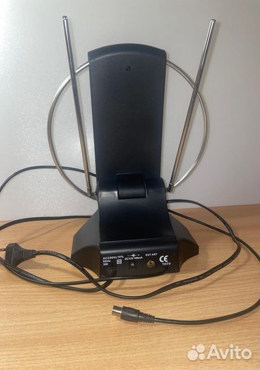 Антенна для цифрового тв комнатная со встроенным у