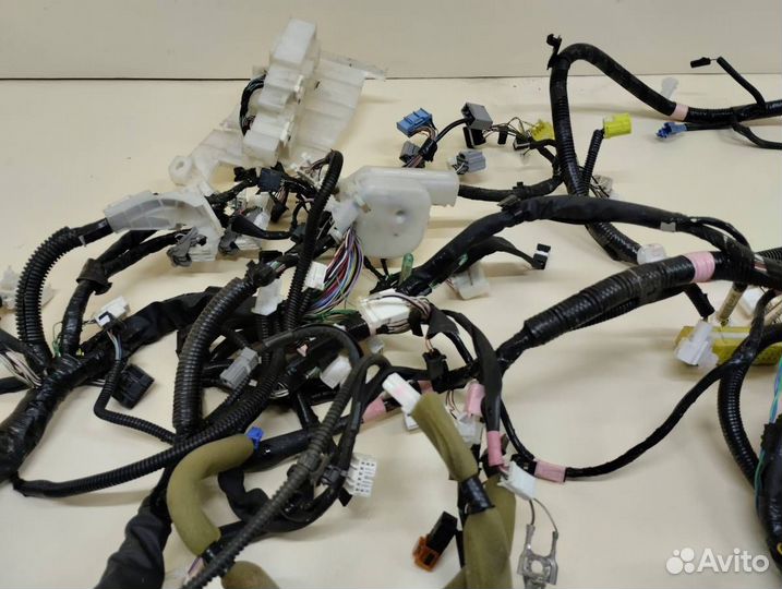 Электропроводка, Toyota Camry 2011-2017