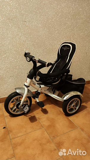 Трехколесный велосипед