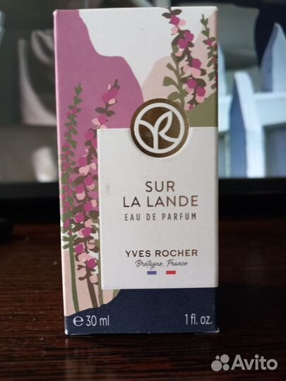 Парфюмерная вода новая Ив Роше