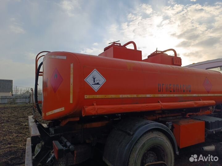 Цистерна (бочка) от заправщика