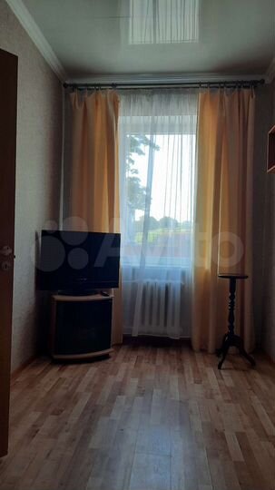 Комната 27 м², 1/3 эт.