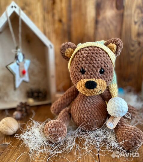 Вязаные игрушки мишки с метрикой