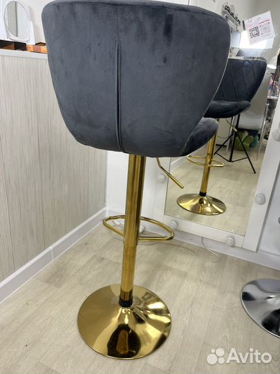 Стул для визажиста бровиста