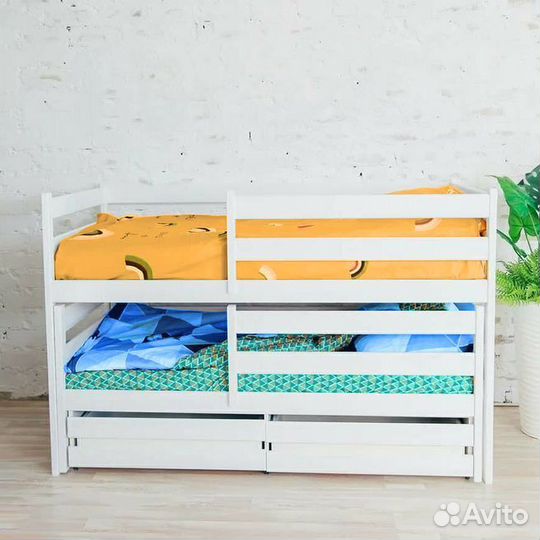 Кроватка с доп. местом из массива для малыша матре