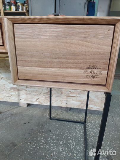 Письменный стол из натурального дерева под заказ