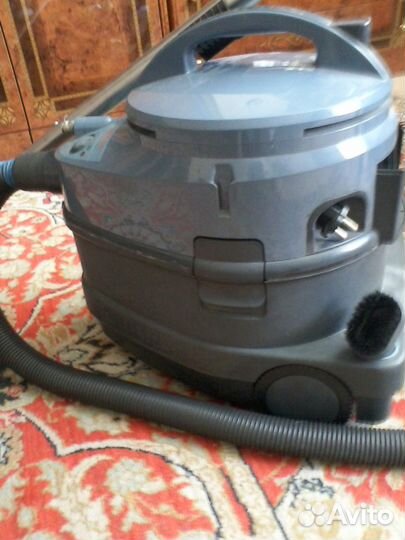 Продам пылесос philips пр-во Голландия