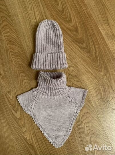 Комплект шапка и манишка