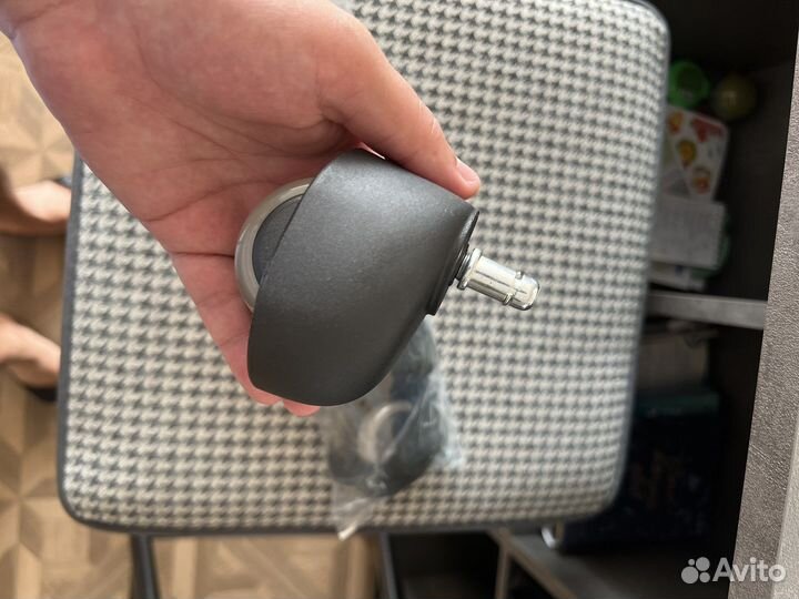 Ролики для офисного кресла