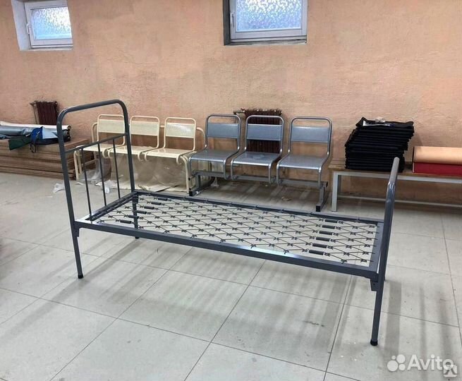 Двухъярусная кровать
